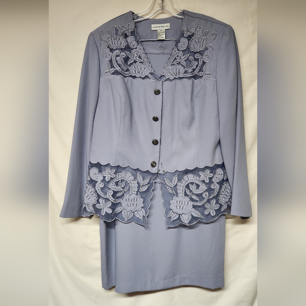 Dress Suit Size 18